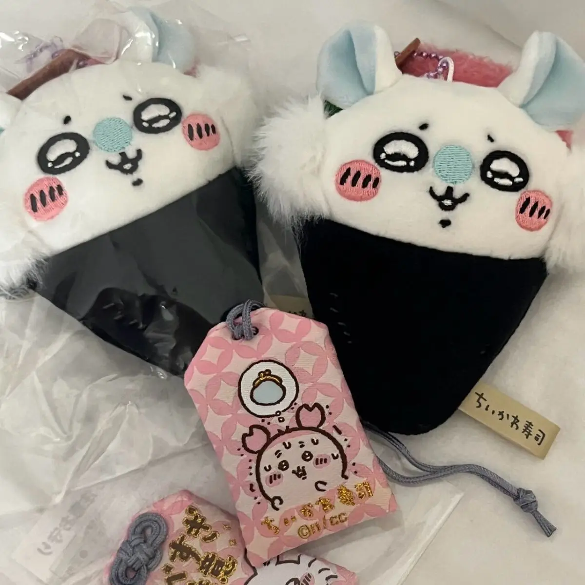 Chiikawa pendant acrylic Momon - Mini Backpack Purse บทวิจารณ์และราคา