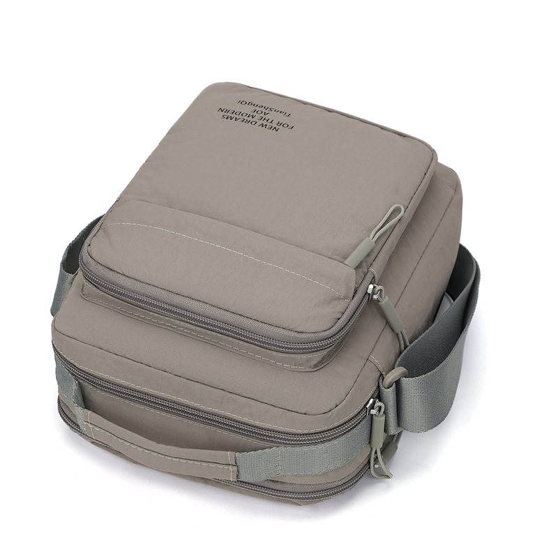 Men's Nylon Crossbody Backpack - Sling Backpack Shoulder บทวิจารณ์และราคา